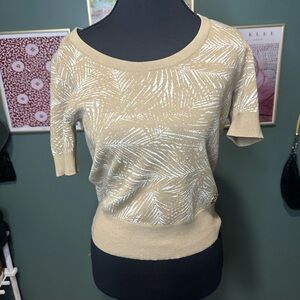 Michael Kors Tan and White Short Sleeve size S ❤️‍🔥